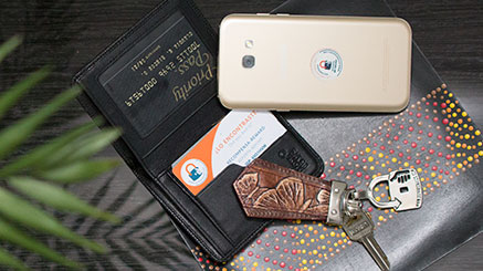 Identificadores, llaveros, stickers